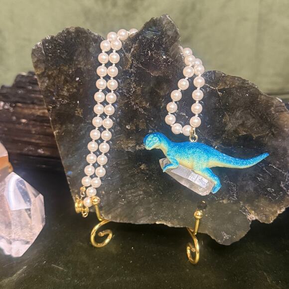 Upcycled Dinosaur Necklace with Vintage Pearl Strand & Clear Quartz Crystal - Picture 2 of 4